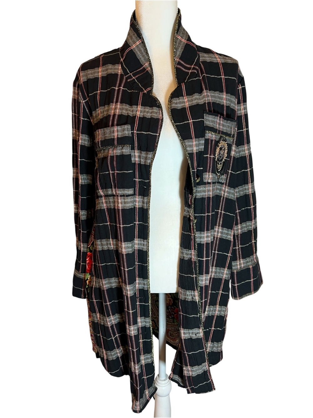 Aratta Silent Journey black plaid button-front tunic